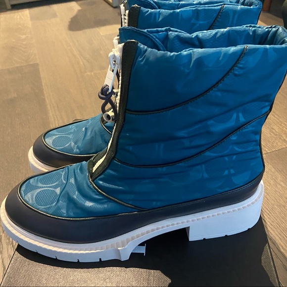 Coach Leona snow boots - Picture 2 of 3